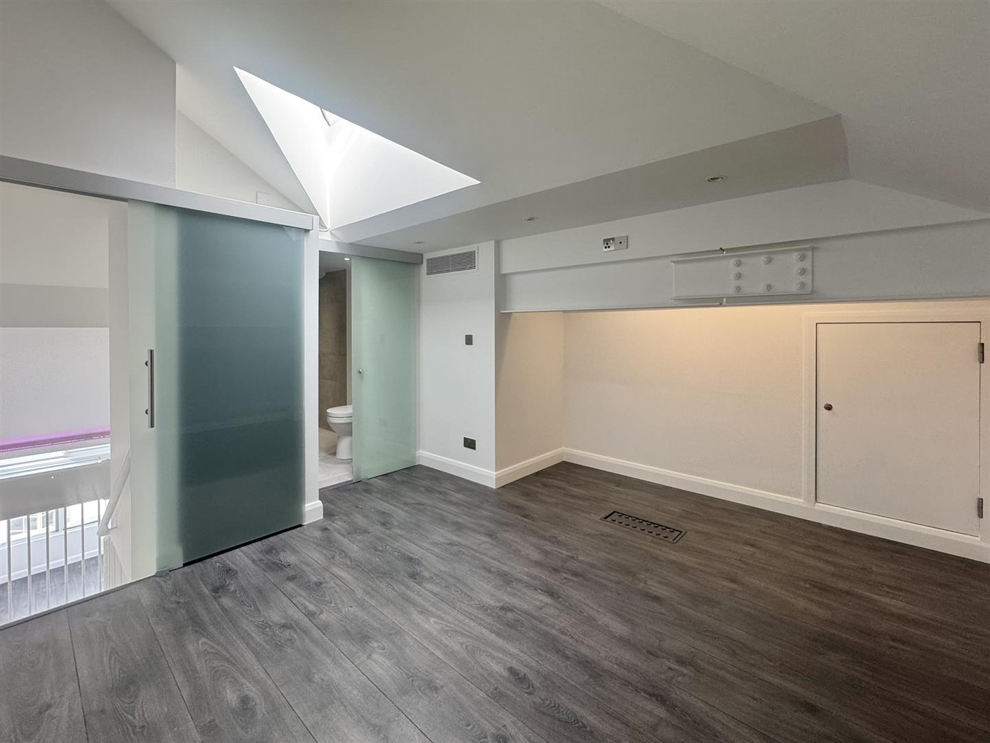 Image of Apartment - 3 Bedrooms - 2 Bathrooms for Sale in Eurotowers-Gibraltar, Image 7